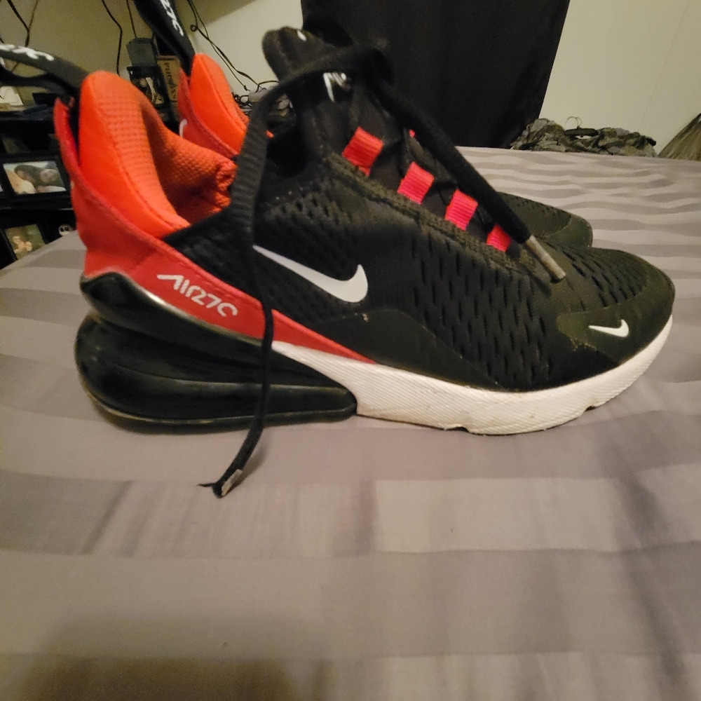 Nike Kids size 6